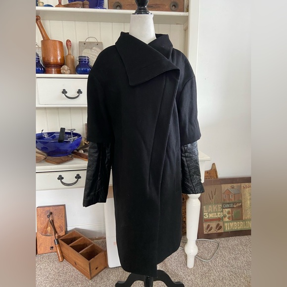 Sly & Co - Picture 1 of 3